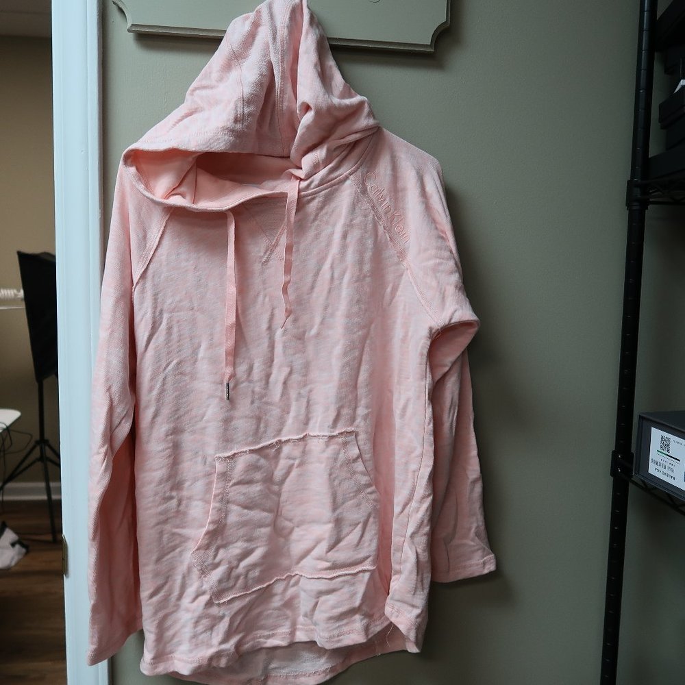 Size Large Pink Calvin Klein Hooded Sweater